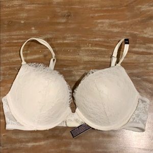 Victoria’s Secret Very Sexy Push Up Bra 34C